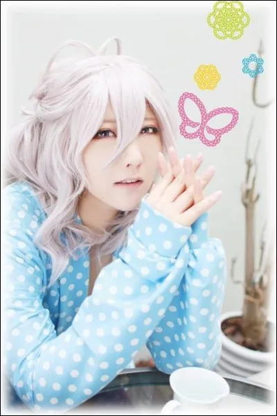 Quel est le prénom du frère ressemblant à ce cosplay ?