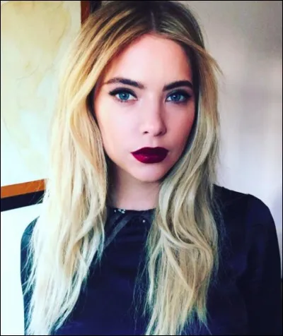 Qu'a volé Hanna en tout début de série ?