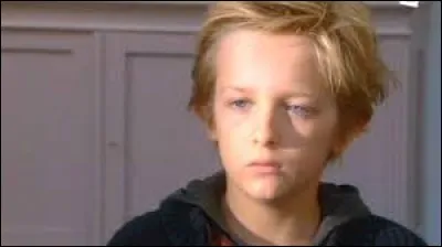 De quoi le père de Mathias est-il accusé ?