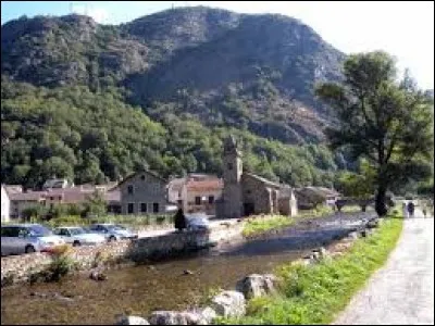 Petit village Ariégeois de 80 habitants, Orgeix se situe dans l'ancienne région ...
