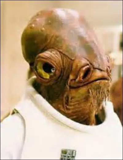 Quel est le nom de l'amiral Ackbar ?