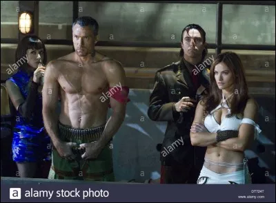 Qui pratique le combat de la chaîne et de la lame ?