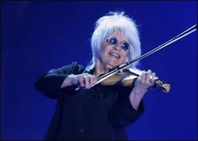 Complétez le titre de cette chanson de Catherine Lara : "La Rockeuse de...