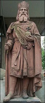 Qui est le fils de Ppin le Bref ?