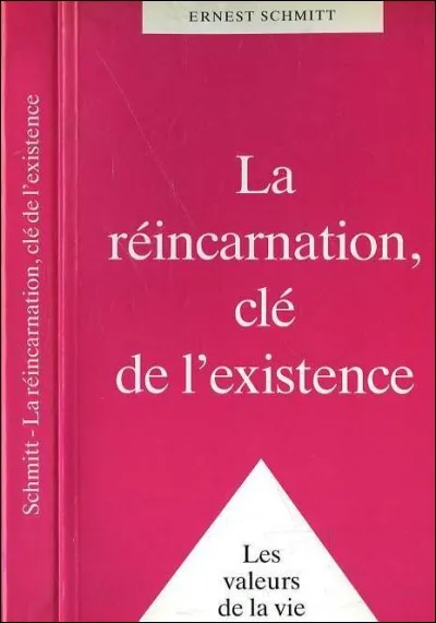 La dernière phrase que Lucy prononce est : « La vie nous a été donnée il y a un milliard d'années...".