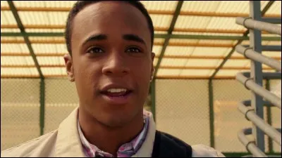 Qui sauve Mason de l'emprise de la Bête ?