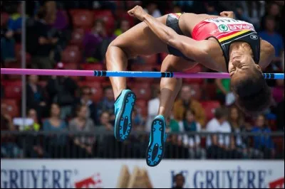 Sport - Combien y a-t-il de sauts et de lancers en athl&eacute;tisme ?