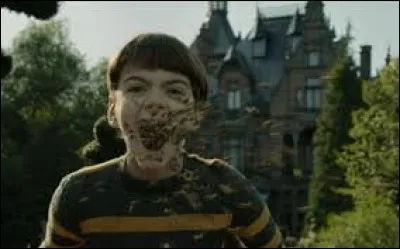 Quels insectes vivent dans la bouche d'Hugh ?