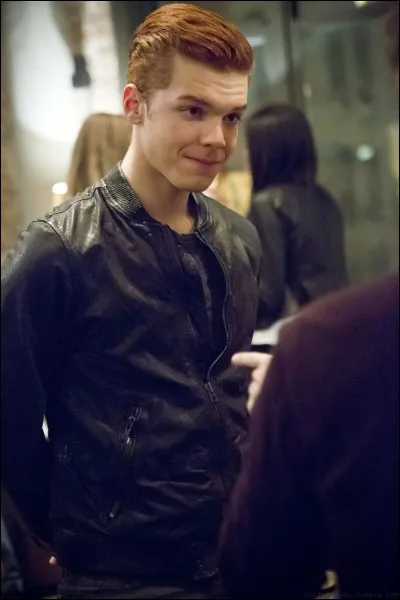 De qui Ian tombe-t-il amoureux ?