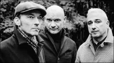 Complétez le titre de cette chanson de Louise Attaque : "J't'emmène au...