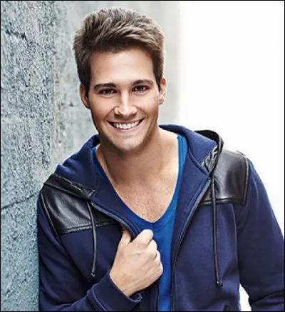 De qui James est-il amoureux ?