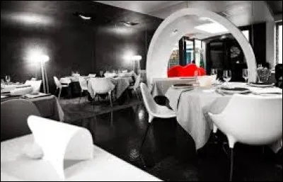 Sur quelle île peut-on aller manger chez les Couillon ?