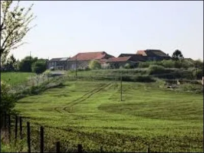 Nous partons en Lorraine, à Domprix. Petit village de 74 habitants, dans l'arrondissement de Briey, il se situe dans le département ...