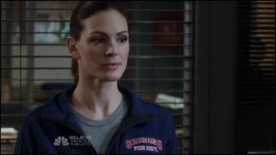 Jones quitte la caserne 51 pour aller à la caserne 90.