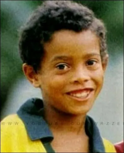 Qui est ce footballeur ?