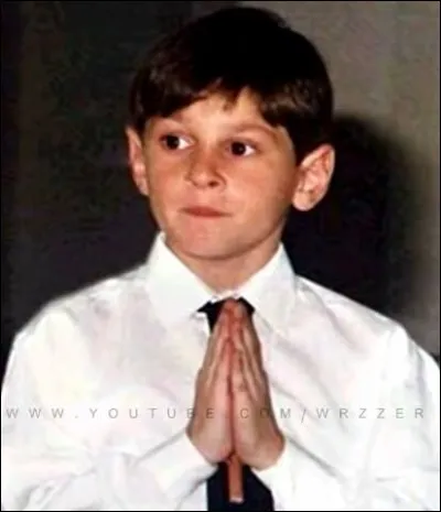 Qui est ce footballeur ?