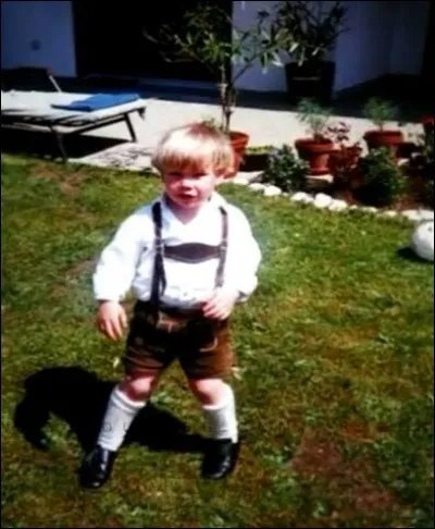 Qui est ce footballeur ?