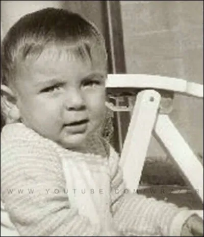 Qui est ce footballeur ?