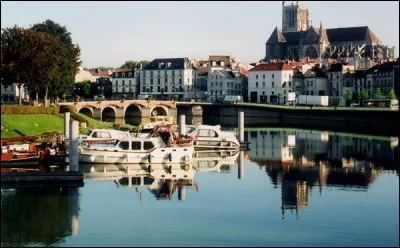 Si je vous dis : « Coule à Meaux », vous répondez :