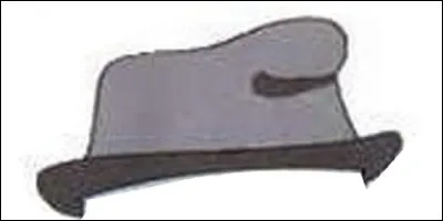 Quel personnage venu du froid porte cet élégant petit chapeau gris ?