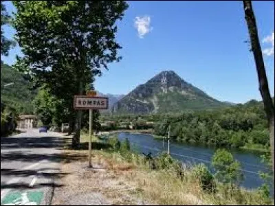 Nous continuons dans le Sud mais nous changeons de région. Je vous emmène en Midi-Pyrénées à la découverte de Bompas. Village de l'arrondissement de Foix, il se trouve dans le département ...