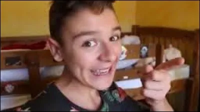 À quand sa première vidéo remonte-t-elle ?