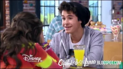 Dans quel épisode Simón arrive-t-il à Buenos Aires ?